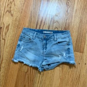 Mid-Rise Ripped Jean shorts